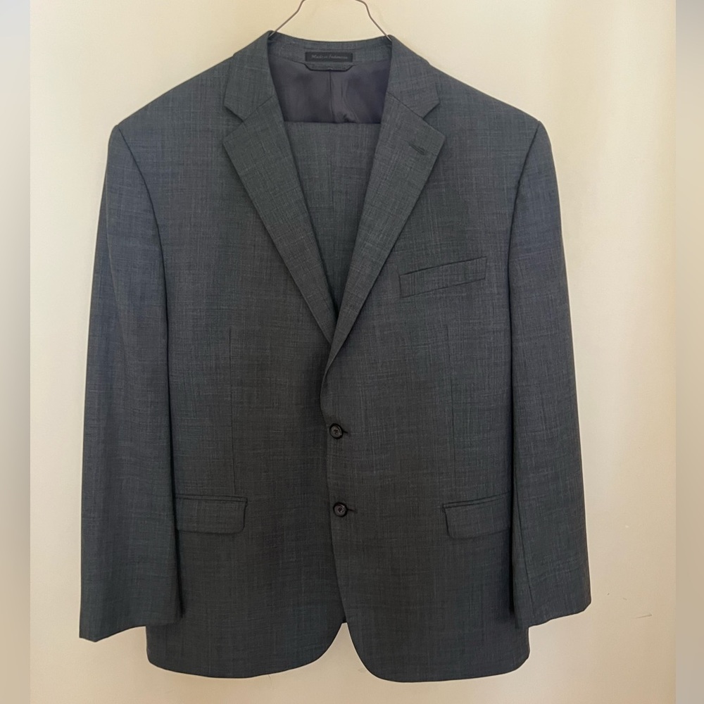 Lauren By Ralph Lauren Classic Fit Suit. 100% Wool.